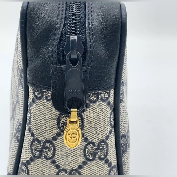 Auth Gucci GG  Supreme  Sherry Line  Navy Blue Zipper Clutch Bag BEAUTIFUL - Picture 16 of 16